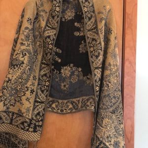 Berkeley Designs, scarf/ wrap